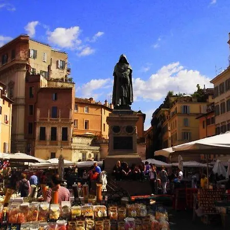 Campo De' Fiori 35 公寓 *